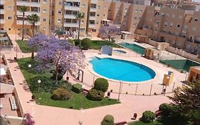 Roquetas de Mar, Apartamento, 2 dormitorios, Urbanización Las Salinas, cerca de la playa, de restaurantes y bares de tapas